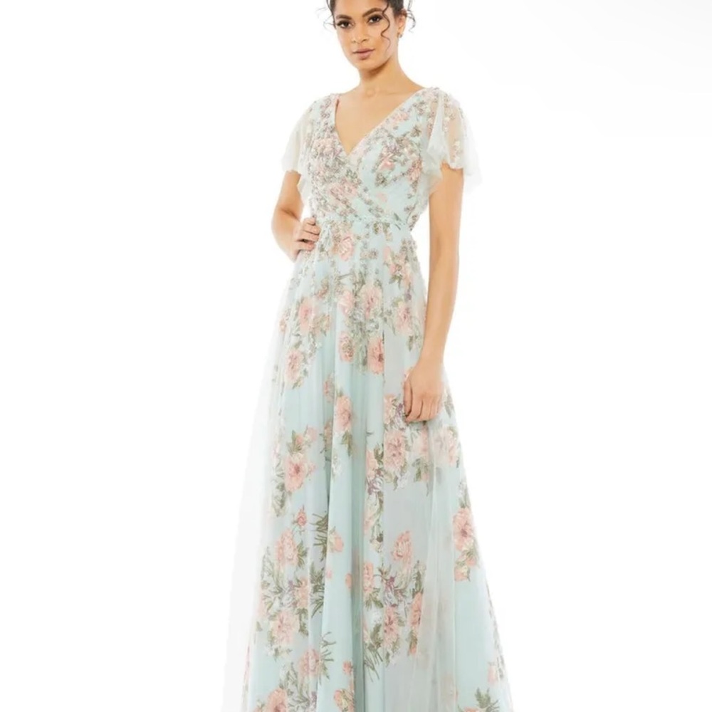 Mac Duggal flutter sleeve chiffon blue floral gown. Size 6